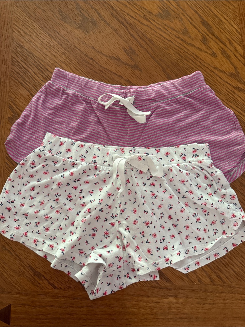 Love by Gap Women’s Pink Striped & White Floral Lounge/Sleep Shorts - 2-Pack
